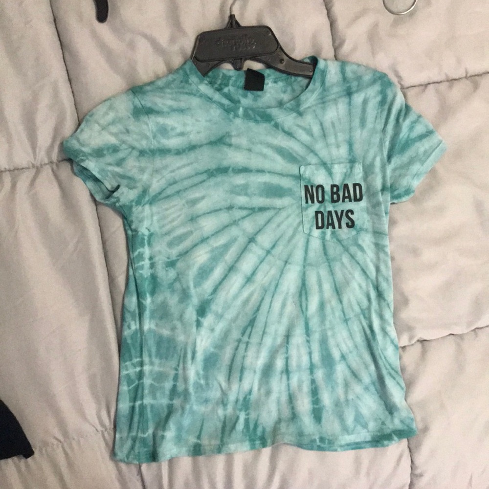 zumiez size small light blue tie dye t-shirt